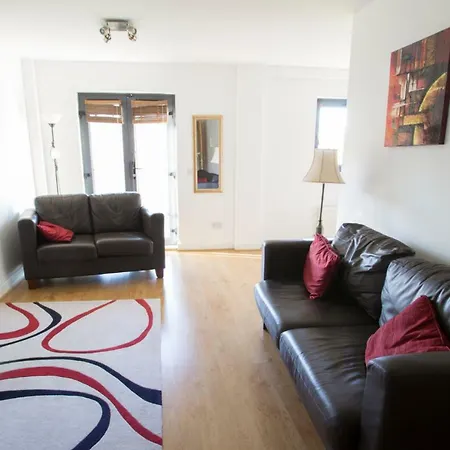 Aikens Hill 4dt * Sandyford