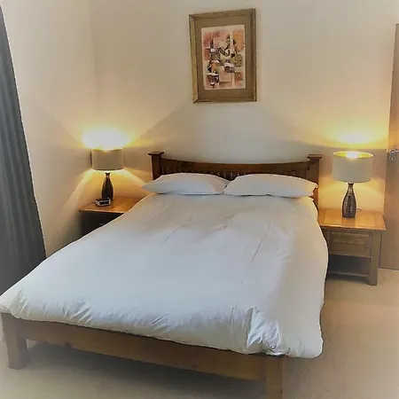 Aikens Hill 4dt سانديفورد